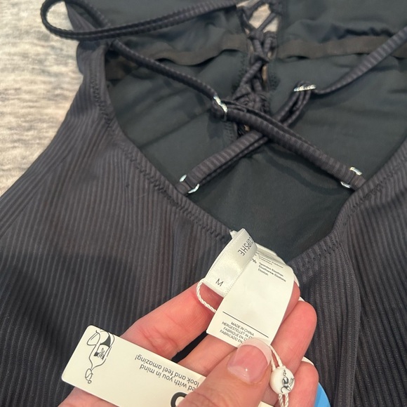 NWT Cupshe Size Medium Ribbed One Piece Women’s Swimsuit - Picture 7 of 7